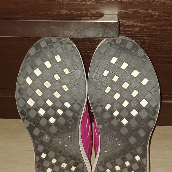 FIRM! Adidas sneakers size 6 in Pink - Picture 4 of 5